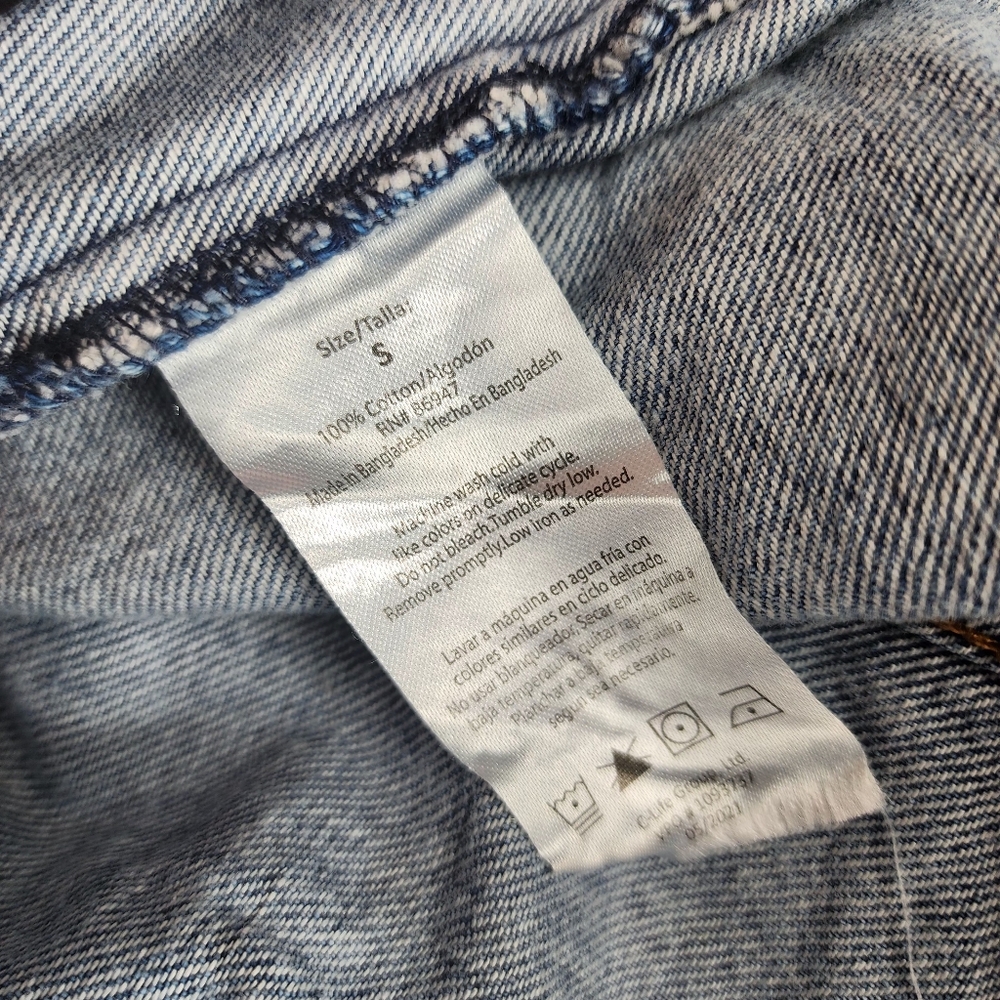 NICKELODEON Womens Small Denim Jean Jacket Cartoon Characters Vintage Button Up - Picture 4 of 8